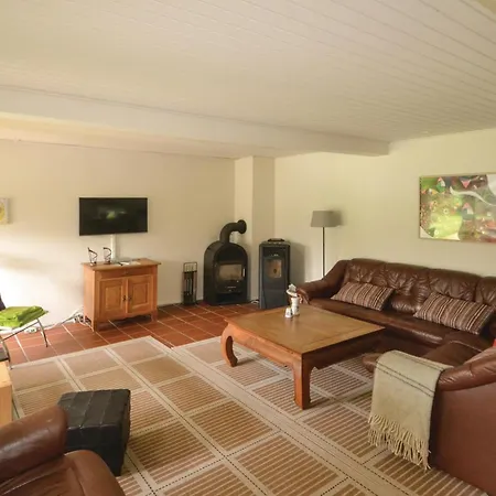 Hébergement de vacances Three-bedroom Holiday In *