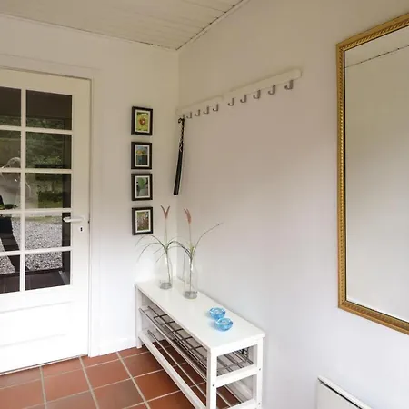 Three-bedroom Holiday In * Glesborg