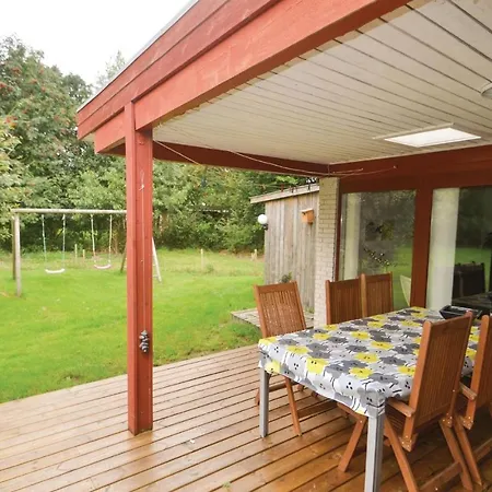 Three-bedroom Holiday In Hébergement de vacances *